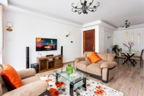 Lovely City Gate Away Condo